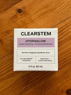 CLEARSTEM Hydraglow Instant Hydrating + Plumping Moisturizer